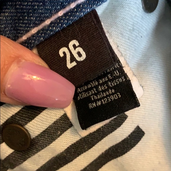 William Rast Jean Shorts - Picture 3 of 3